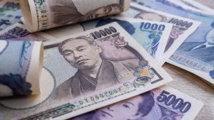 USD/JPY Surges to Fresh 2023 Highs, Eyeing 145.00 Level amid Golden Cross Signal